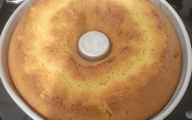 Bolo de fubá de liquidificador super fofo