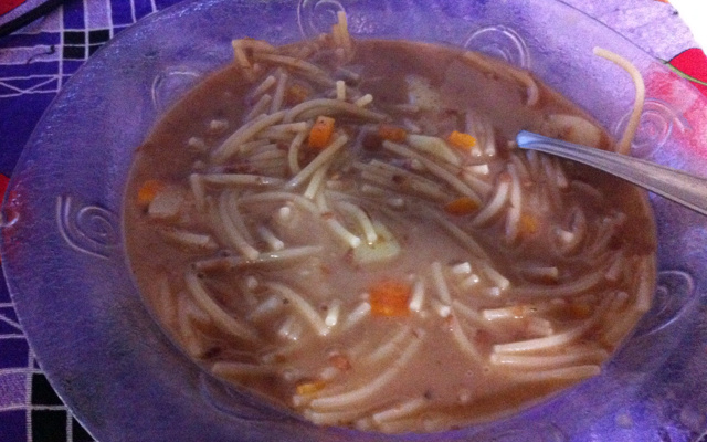 Sopa com caldo de feijão