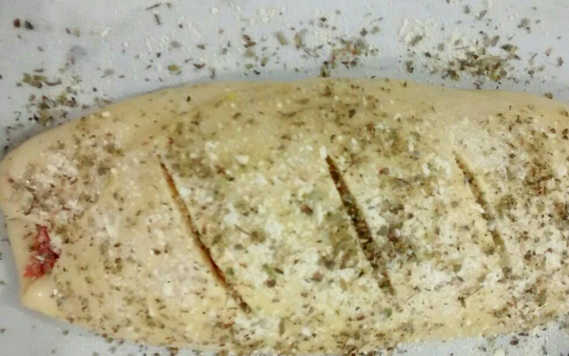 Brioche de queijo e presunto