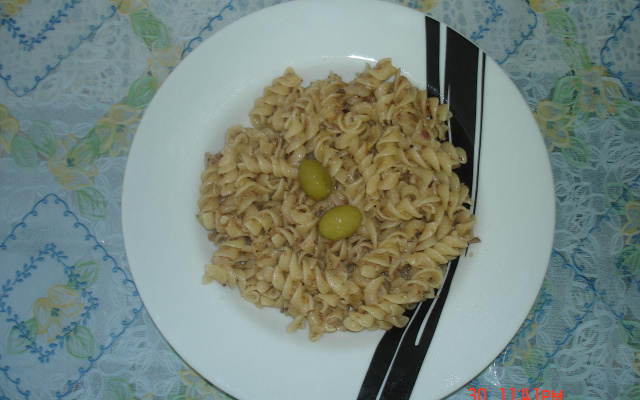 Macarrão Alho e Óleo com Sardinha