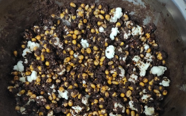 Pipoca doce - Prática e o que é melhor, é de chocolate!