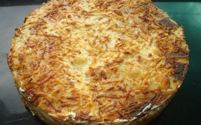 Torta de frango de pão de forma assada