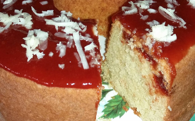 Bolo dois amores (queijo com goiabada)