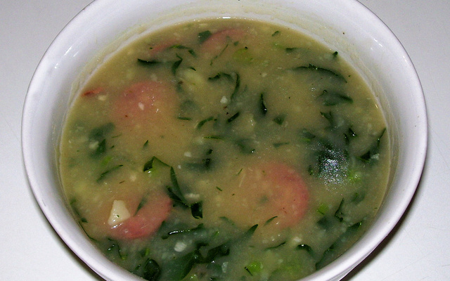 Caldo verde com vinho do porto