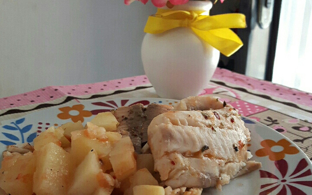 Fillé de peixe com batatas