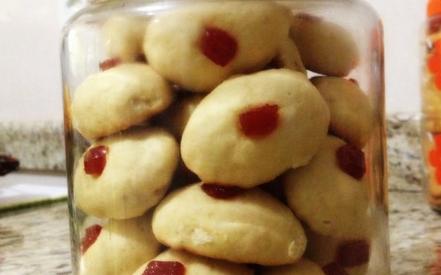 Biscoitinho com recheio de goiabada