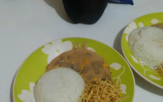 Estrogonofe de carne com creme de cebola