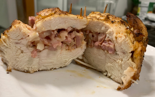 Peito de frango recheado no forno