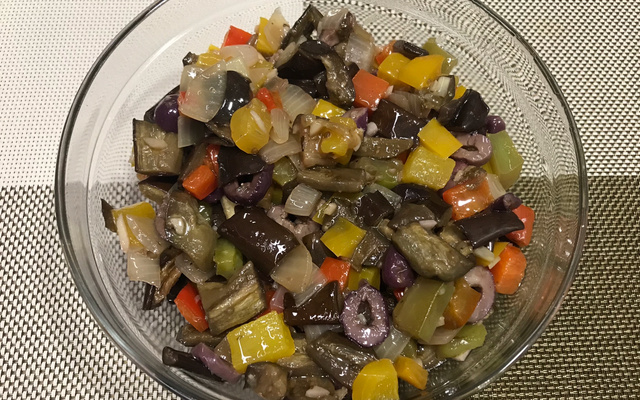Antepasto de berinjela assada