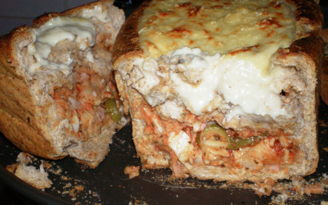 Pão de forma recheado