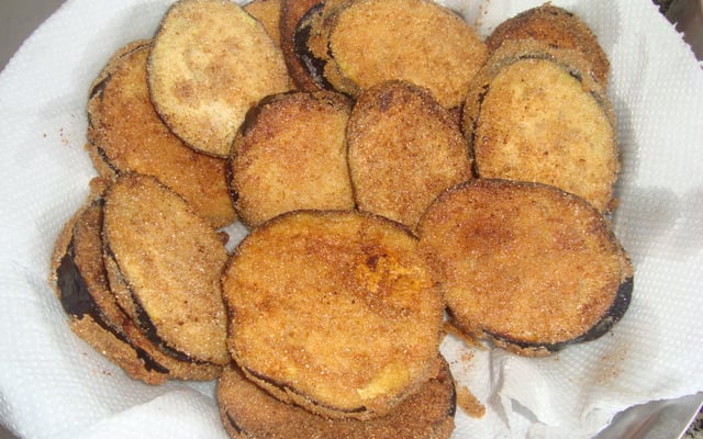 Berinjela a milanesa