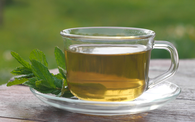 Chá de laranja, hortelã e mel