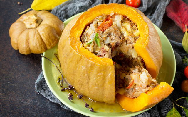 Abóbora recheada vegana