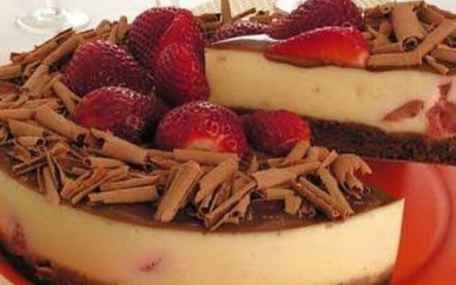 Torta gelada de morango