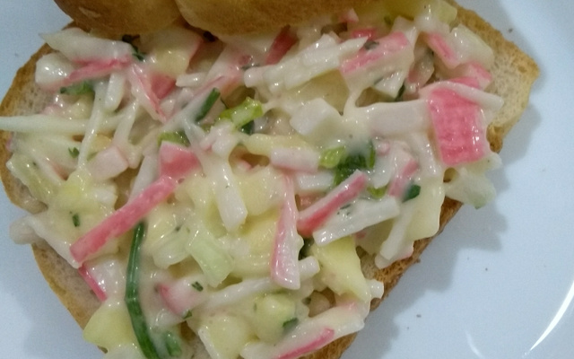 Sanduíche de kani-kama