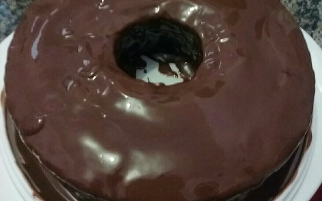 Cobertura de chocolate para bolo rápida
