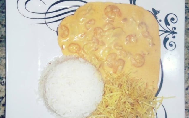 Estrogonofe de camarão