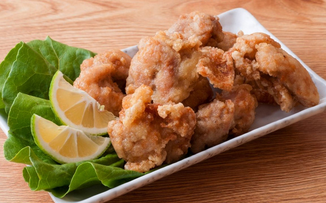 Karaage (frango frito japonês)