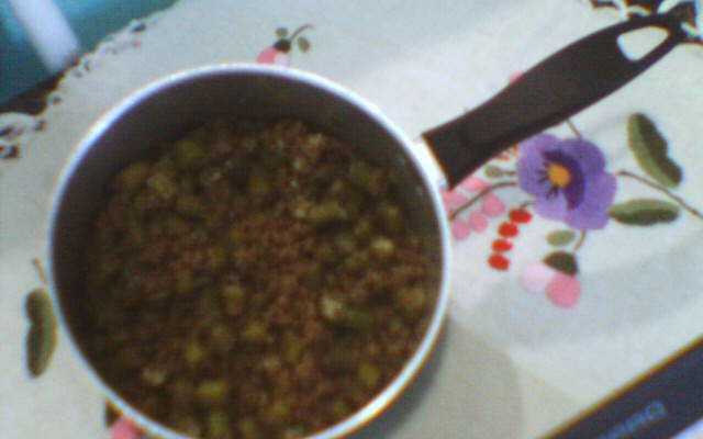 Carne moída com quiabo