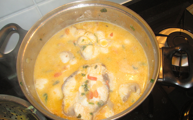 Cação ao leite de coco