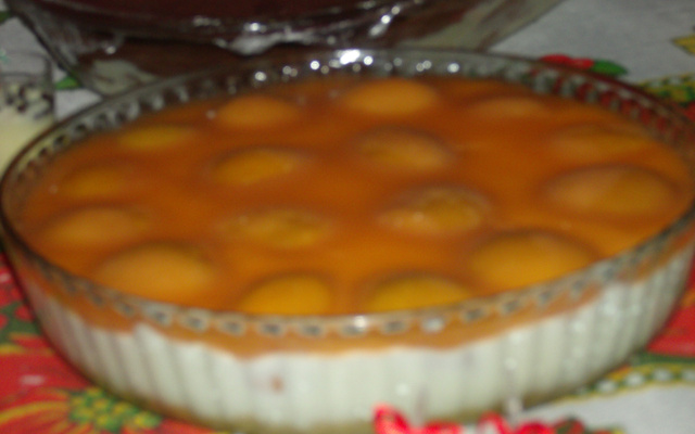 Torta gelada de pêssego da Bianca