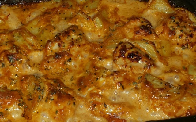 Frango com batatas no forno simples