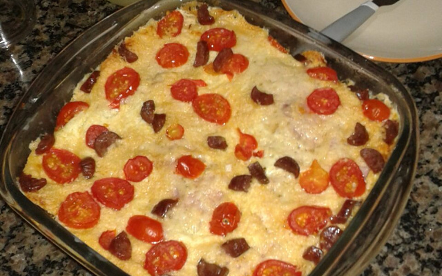 Torta de pão de forma com queijo e presunto