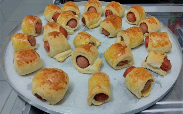Enroladinhos de salsicha (assado)