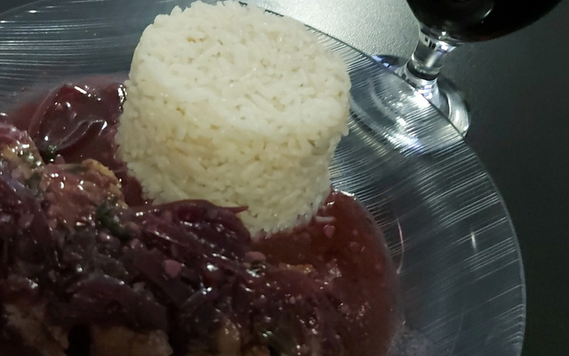 Filé-mignon de porco com molho de vinho