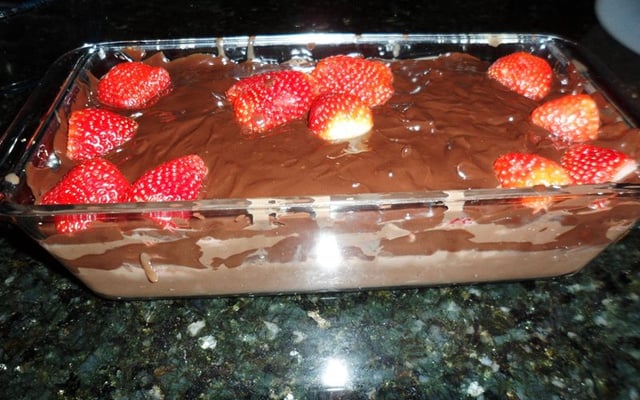 Delícia de morango e chocolate