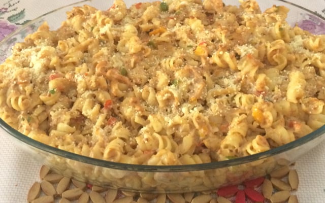 Macarrão com atum e creme de leite rápido