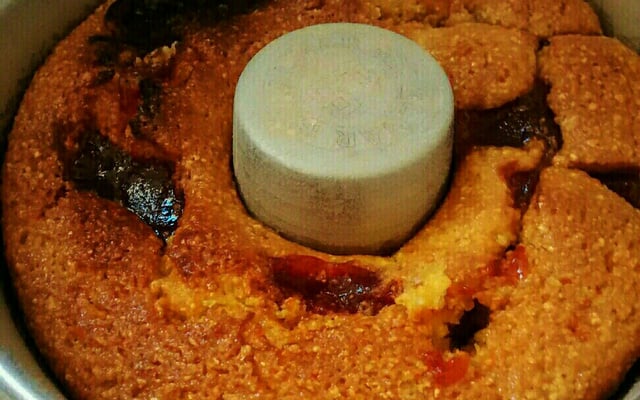 Bolo de milho com goiabada