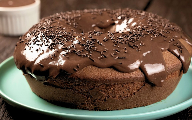 Bolo de chocolate e cacau sem glúten e sem lactose