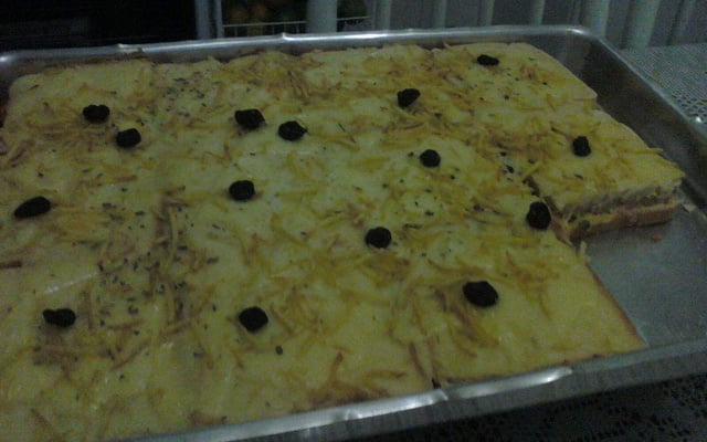 Torta de pão assada