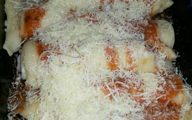 Panqueca de presunto e mussarela