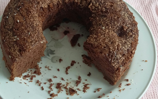 Bolo fácil de chocolate sem lactose