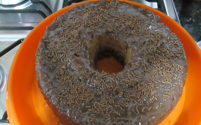 Bolo de chocolate com calda
