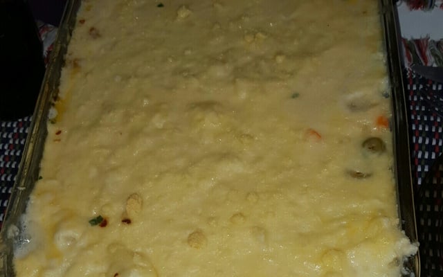 Escondidinho de camarão com aipim (mandioca)