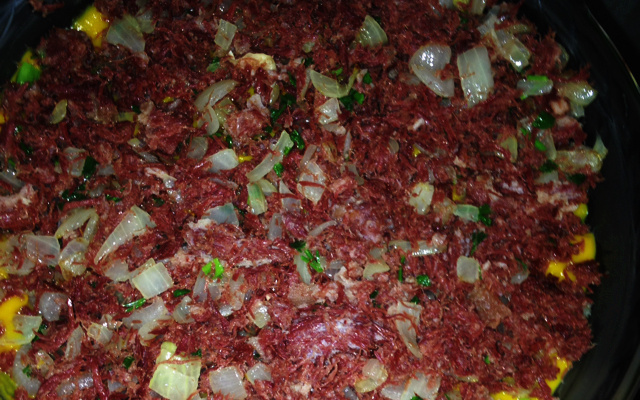 Escondidinho de carne seca e cabotiá