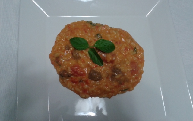 Risoto de filet mignon com tomate pelado