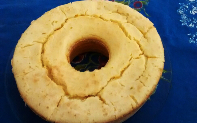 Pão de queijo em fôrma de pudim