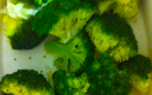 Salada de brócolis com alho