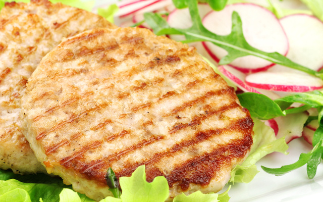 Hambúrguer de frango funcional