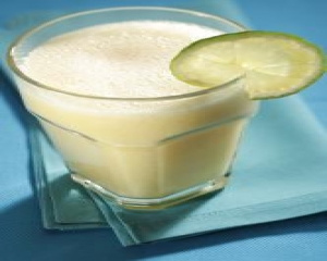 Suco especial de caju com limão