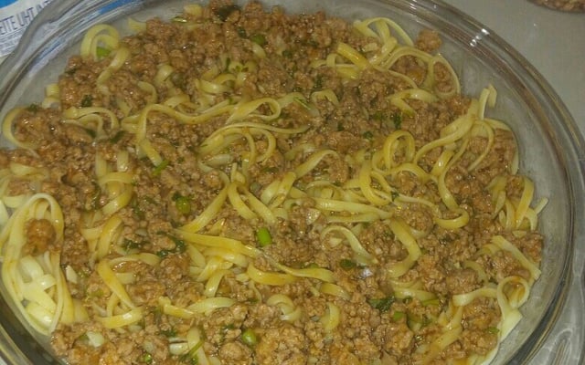 Macarrão com carne moída