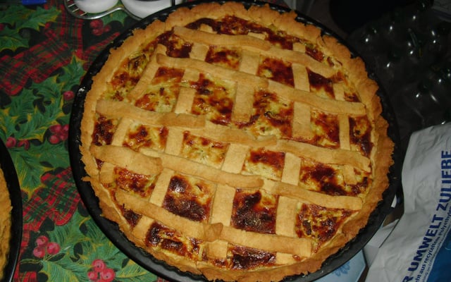 Torta de cebola com  bacon - Quiche Lorraine