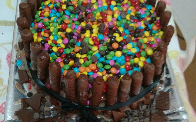 Bolo barril de confete