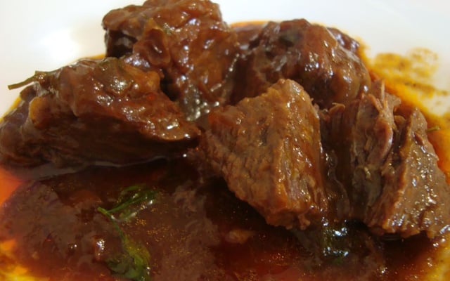 Carne com Cerveja Preta