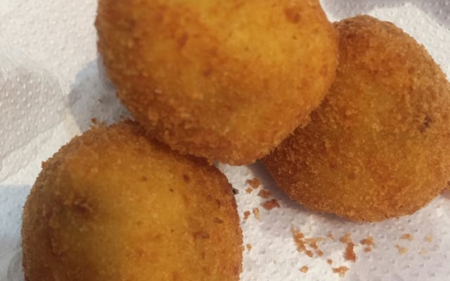 Bolinho de carne e batata