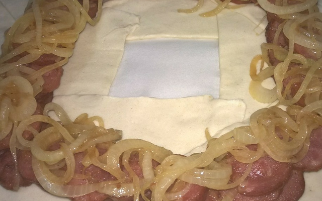 Folhado de calabresa